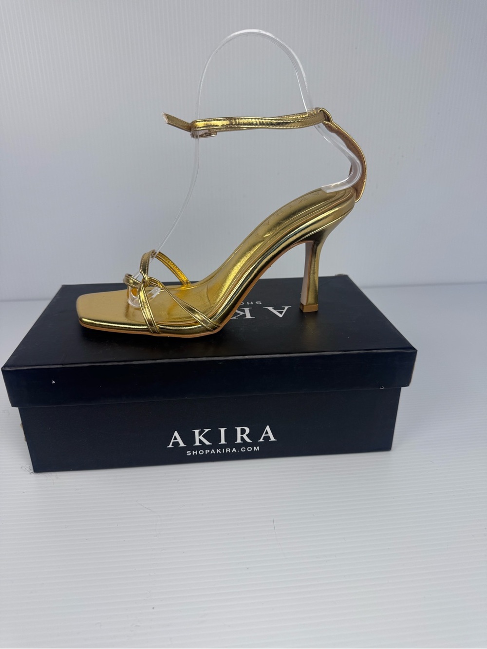 AKIRA Calsite Gold Strappy Heels Size 6.5 Metallic Sq.Toe Ankle Strap Sandal NIB